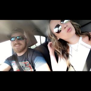 Meet your Posher, Lorin